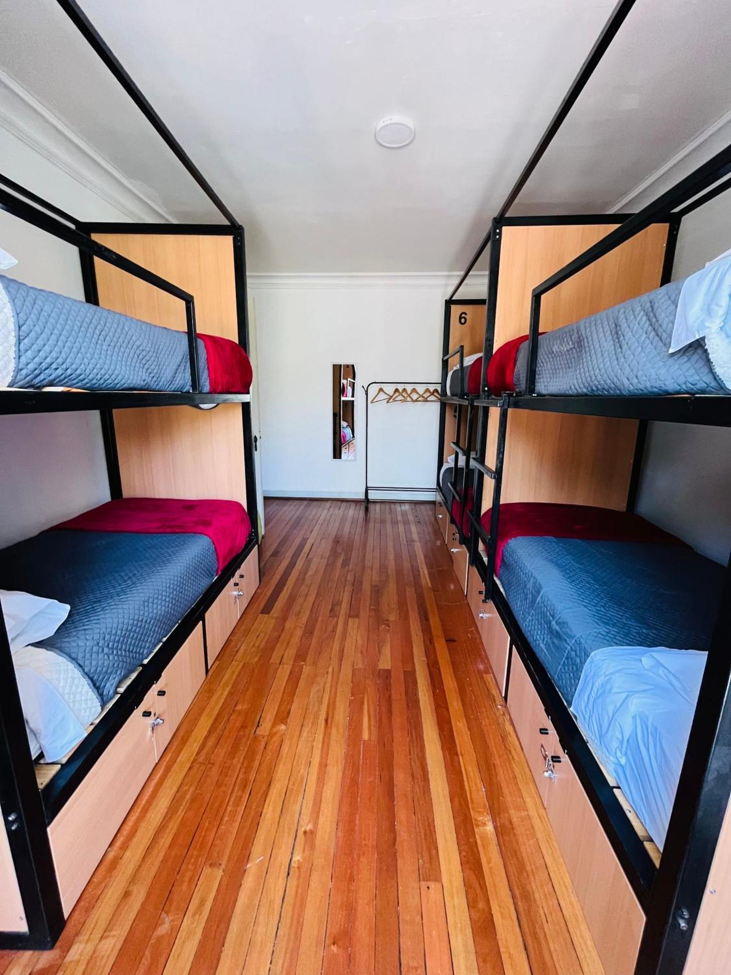 Enjoy Hostel Сантьяго Экстерьер фото