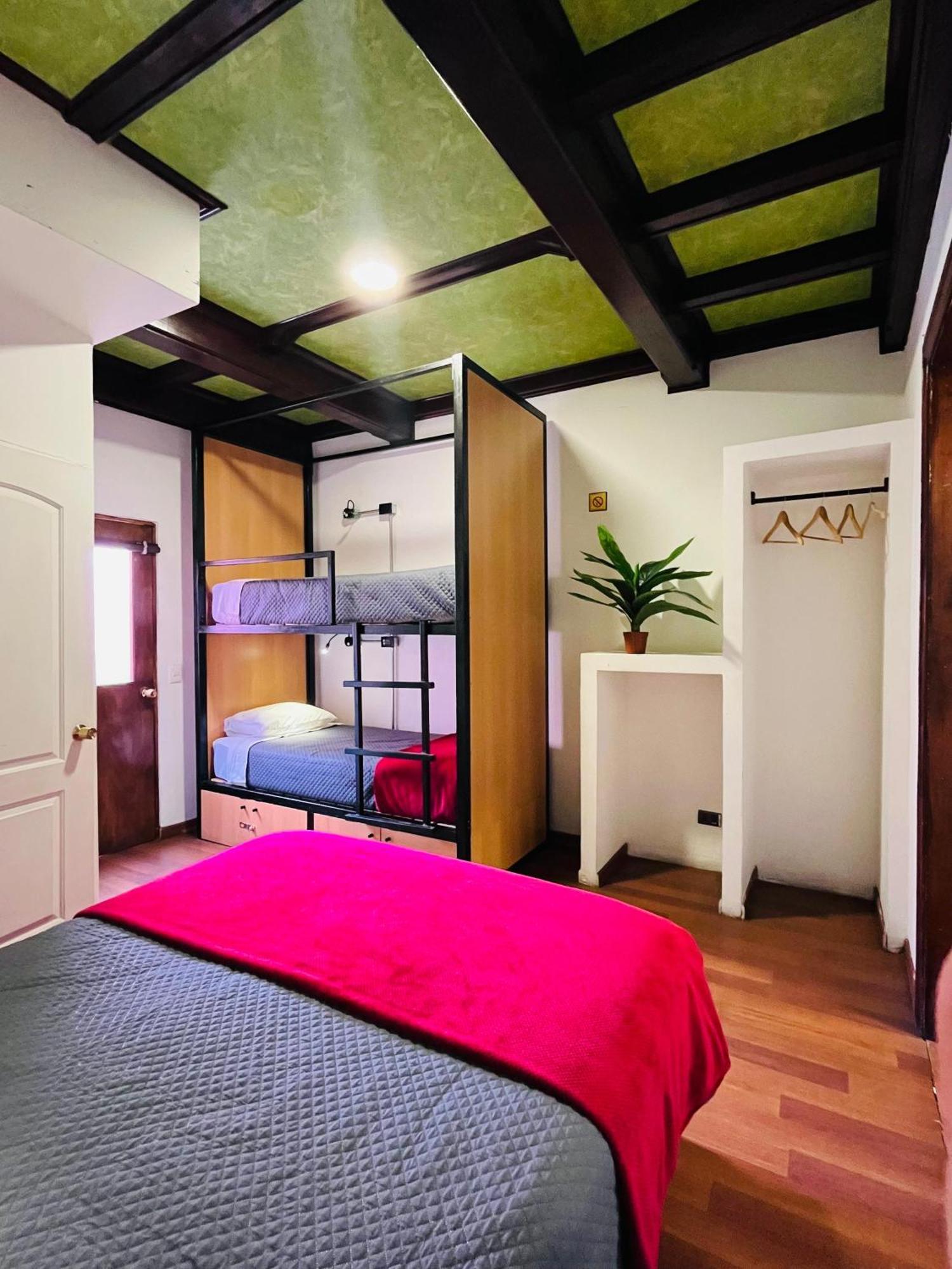Enjoy Hostel Сантьяго Экстерьер фото