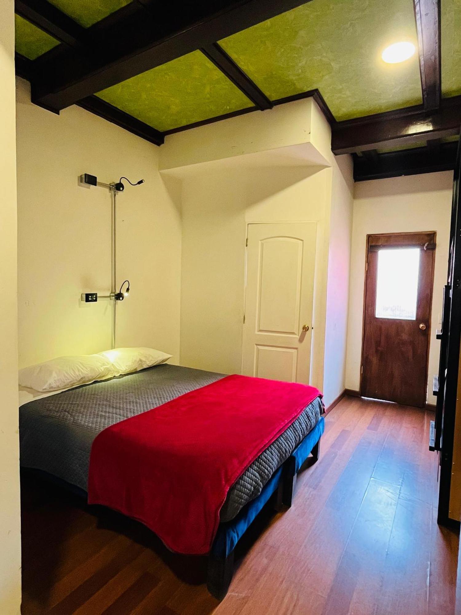 Enjoy Hostel Сантьяго Экстерьер фото